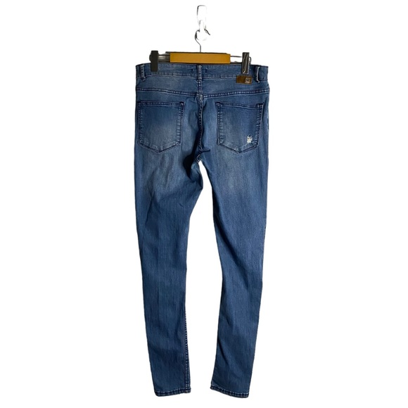 Roxy Women's Light Wash Mid Rise Distressed Denim Jeans - Picture 7 of 7